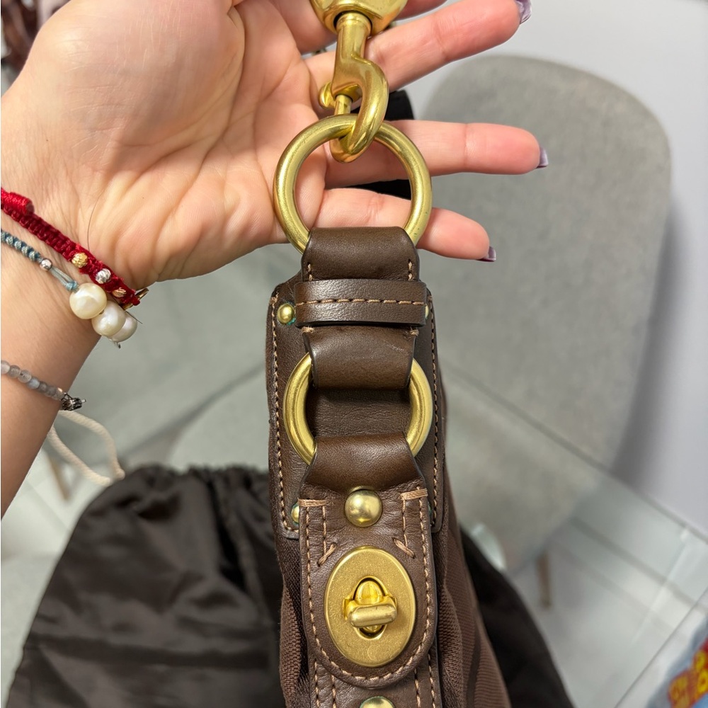 Coach Vintage Carly signature shoulder bag - Picture 6 of 10